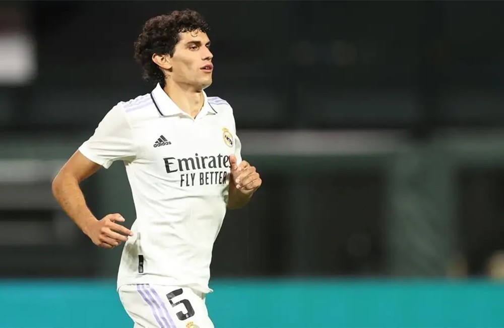 JESUS VALLEJO CONSIDERA ABANDONAR EL MADRID DESPUÉS DE UN CAMBIO DE OPINIÓN